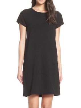 Chelsea 28 Little Black Dress